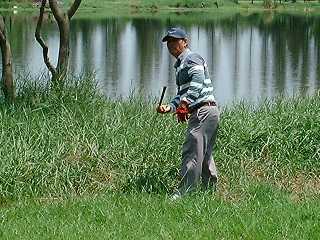 golfer36.JPG