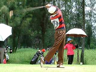 golfer40.JPG